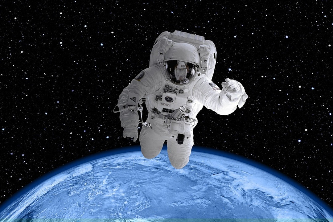 Photo Wallpaper In the spacesuit